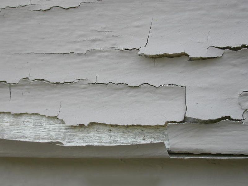 cách xử lý sơn tường bị bong tróc