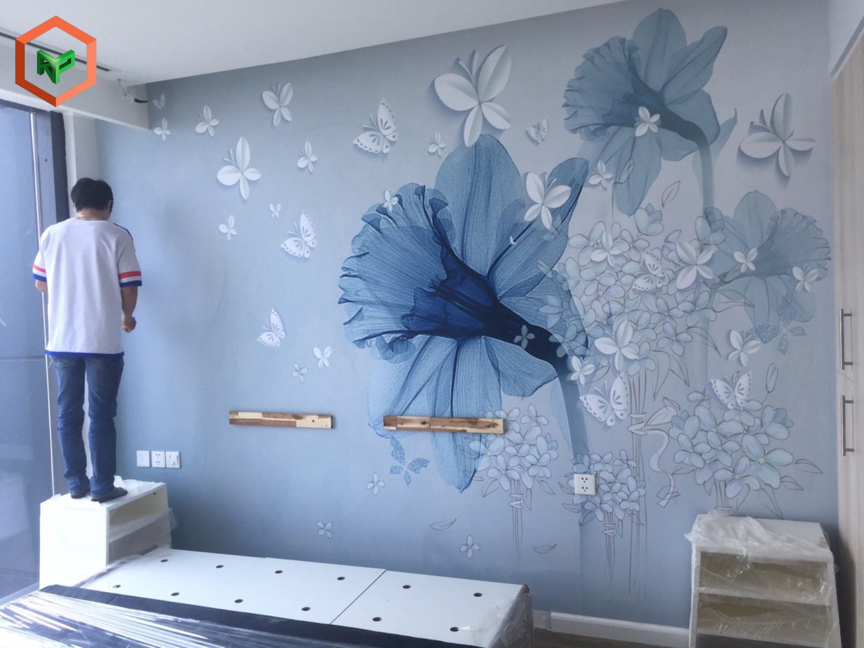 Decal dán tường có chi phí thấp, dễ thi công, mẫu mã đa dạng và có thể thay đổi linh hoạt